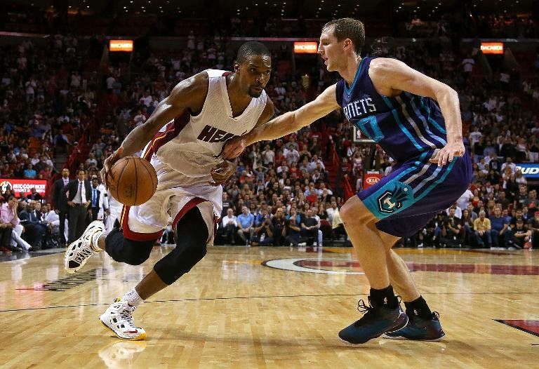 Coágulo en un pulmón deja a Chris Bosh fuera por la temporada NBA