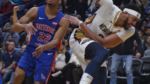 Tras lesión de Davis, Cousins carga a Pelicans ante Pistons