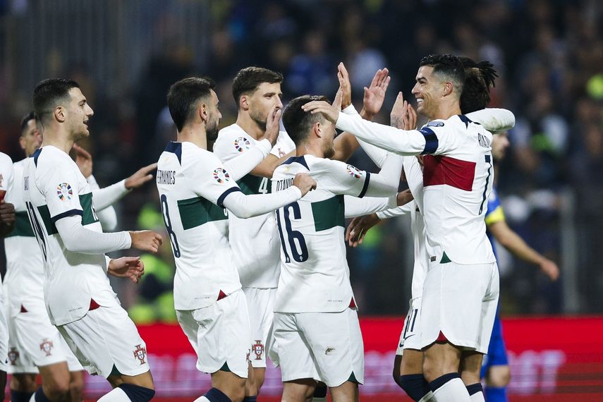Clasificatoria Eurocopa 2024: Portugal golea a Bosnia con doblete de CR7