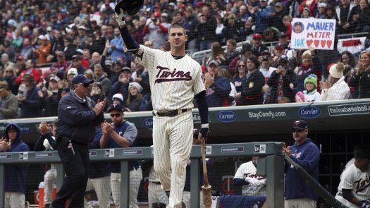 Mauer dice adiós y Mellizos ganan 5-4 a Medias Blancas