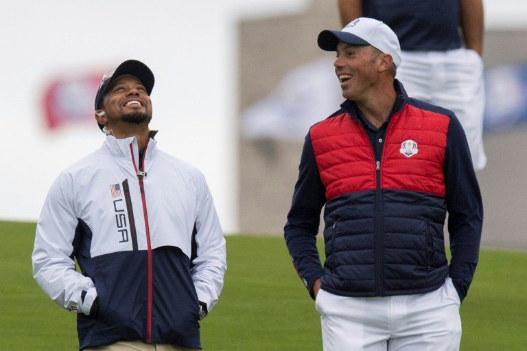 Tiger Woods ruge y sube en el Hero World Challenge de golf