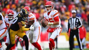 NFL: Kansas City Chiefs vencen a los Steelers y aseguran primer lugar en Conferencia Americana