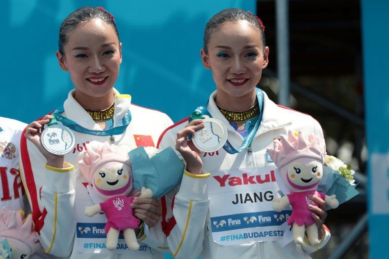 Doblete de oros para China en los clavados del Mundial de natación