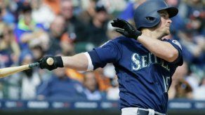 Filis siguen prendidos y Mets en caída libre y con Céspedes lesionado