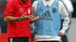 Alemania trata de acercarse a la Eurocopa