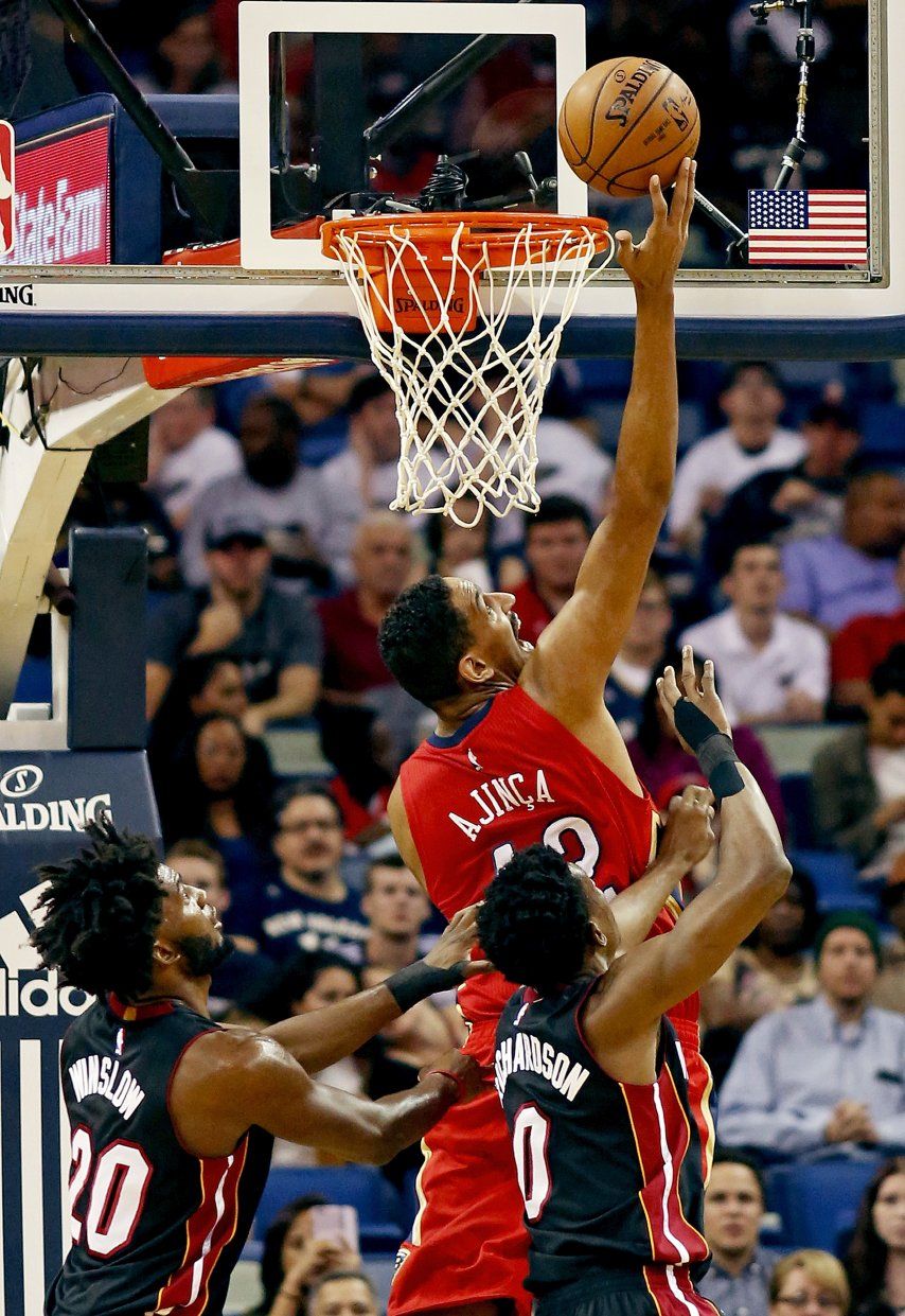 Davis encabeza remontada de Pelicans ante el Heat