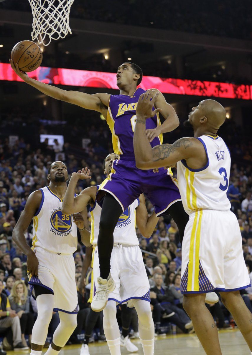Curry y los Warriors se toman la revancha ante los Lakers