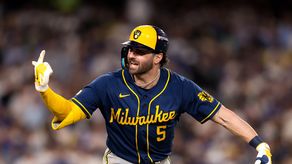 MLB: Cerveceros le gana el Juego 3 a Dodgers y se ponen a un triunfo de la Serie Mundial