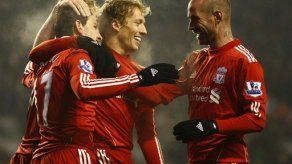 Liga Premier: Liverpool golea 3-0 al Aston Villa