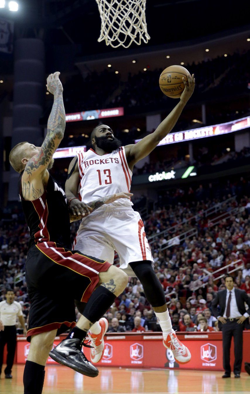 Harden anota 28 puntos; lleva a Rockets a triunfo sobre Heat