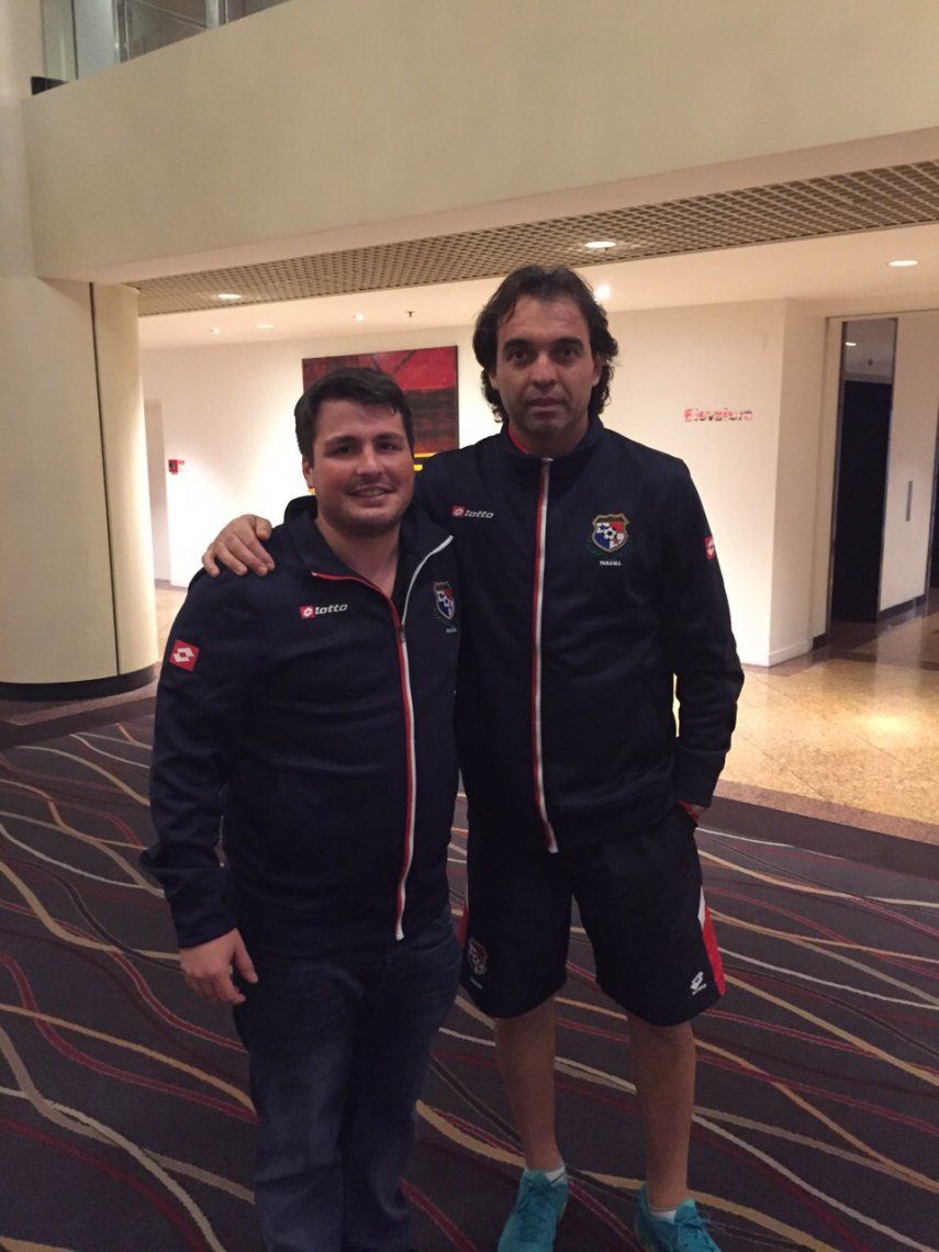 Técnico Pipino ya está en Nueva Zelanda para sorteo del Mundial Sub-20