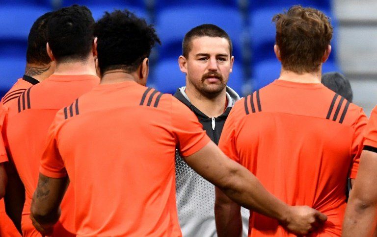 Dane Coles vuelve a los All Blacks pero rechaza la capitanía