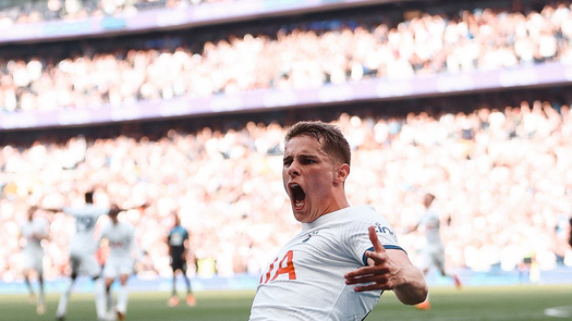 Tottenham superó con remontada a un Burnley descendido