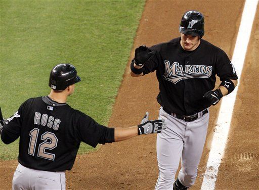 MLB: Marlins 5, Diamondbacks 2