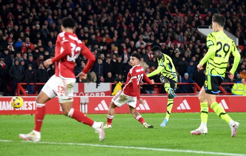 Arsenal toma el segundo lugar de la Premier League