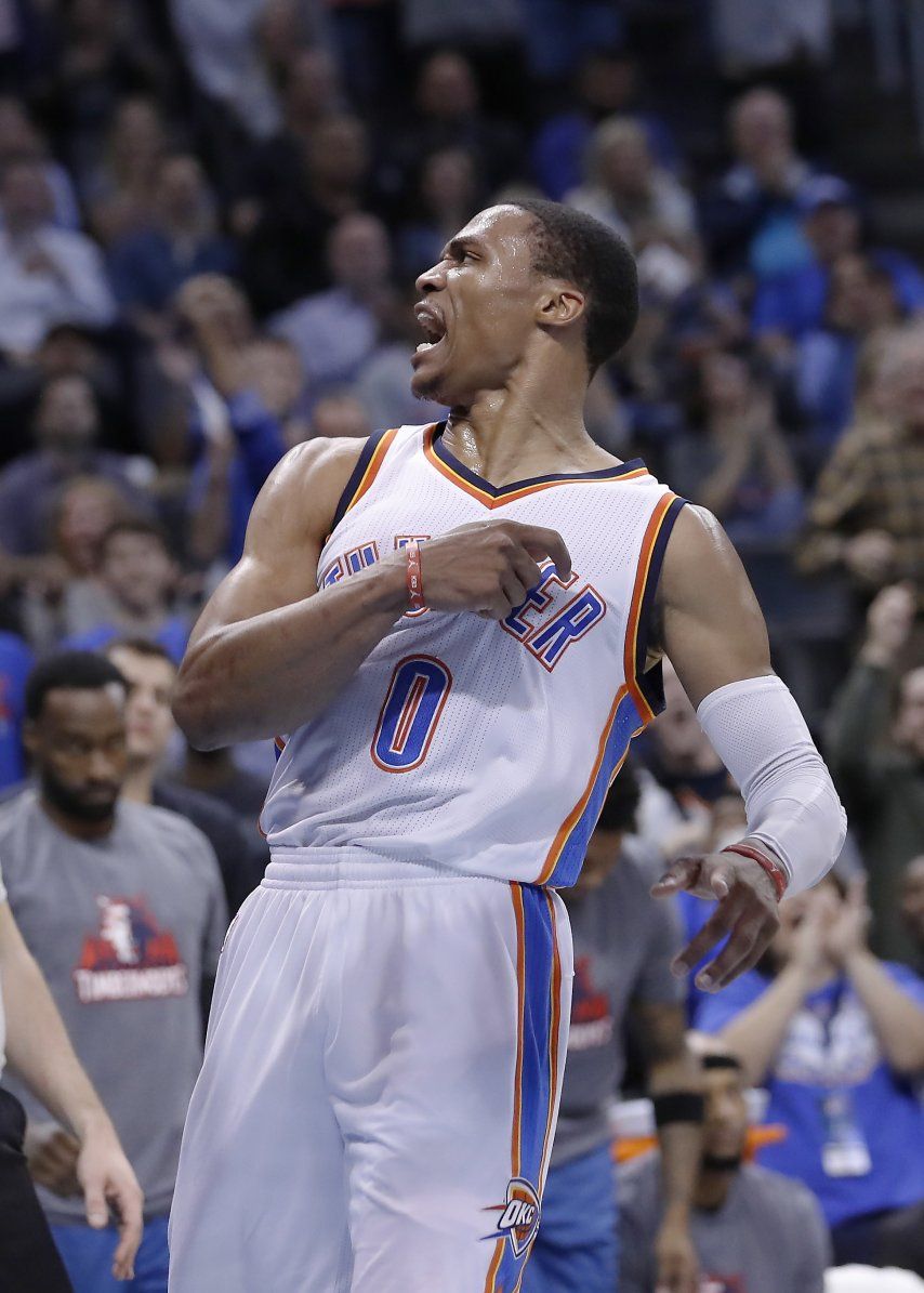 Westbrook anota 28 y Thunder arrolla a Timberwolves