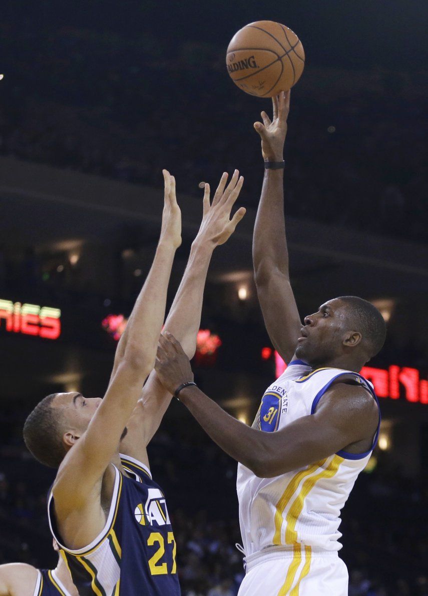 Los descansados Warriors se imponen al Jazz
