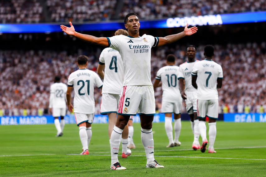 El Real Madrid goleó al Málaga para seguir con paso perfecto