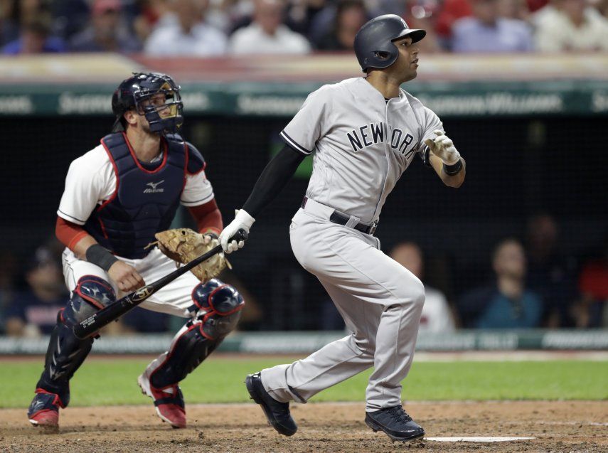 Yanquis ganan 7-4 a Indios; Hicks impulsa a Gregorius
