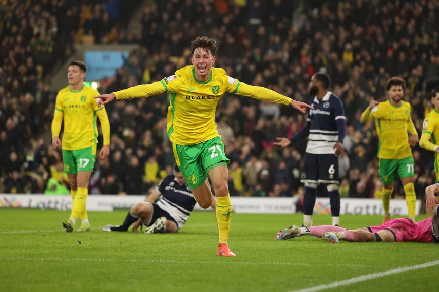 Norwich City gana al Millwall con un José Córdoba ausente por sanción