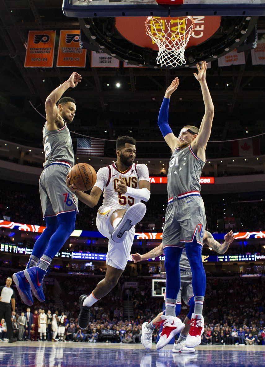 Cavaliers sorprenden al dar a 76ers su 1ra derrota en casa