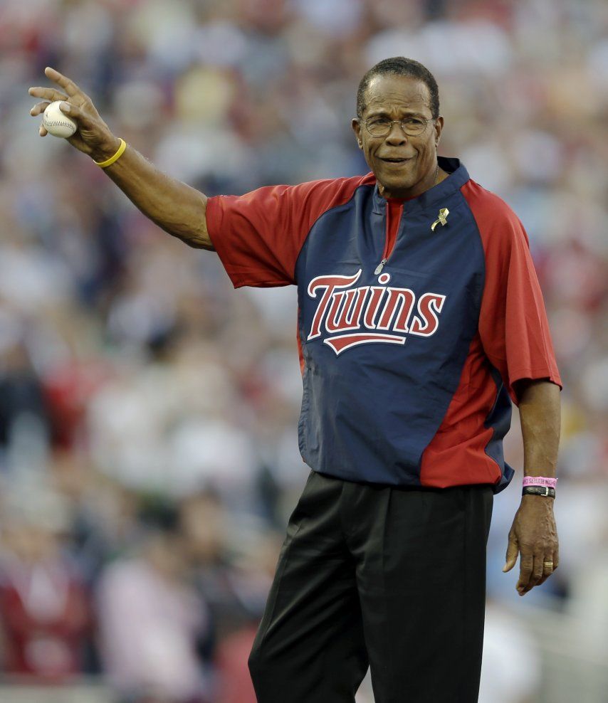 Mellizos recibirán a Rod Carew tras doble trasplante