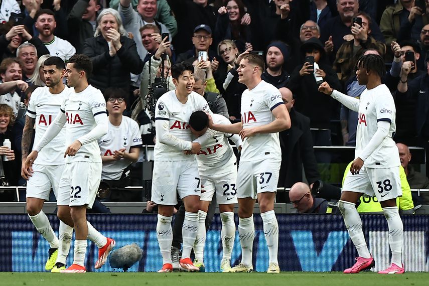 Premier League: Tottenham le gana al Nottingham Forest y se colocan cuartos