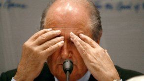 El salario de Blatter se conocerá a fines de marzo