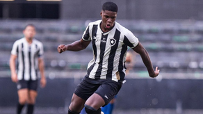 Kadir Barría jugó ante Fluminense en el Maracaná