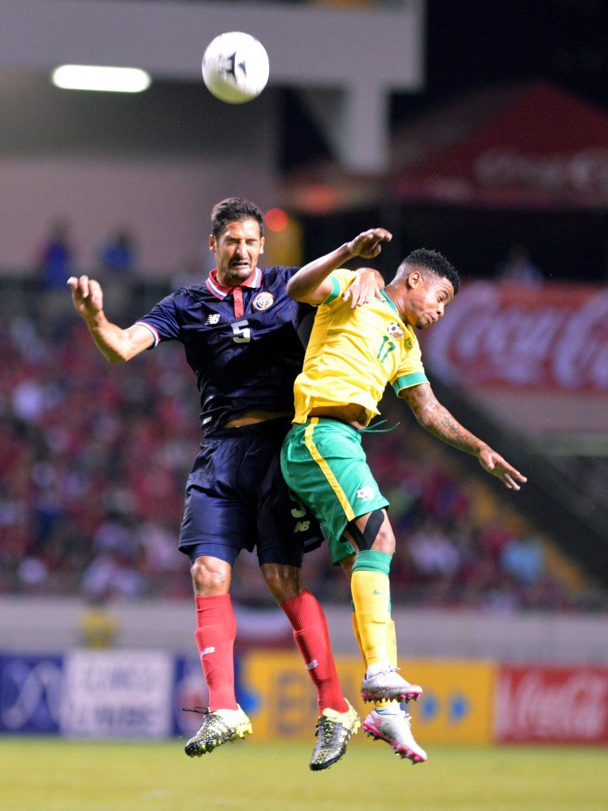 Una deslucida Costa Rica cae en casa ante Sudáfrica 1-0