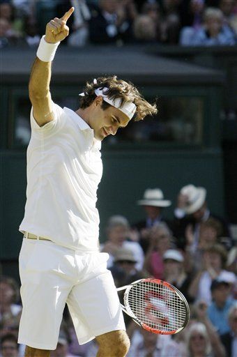 Federer y Nadal avanzan a semifinales en Wimbledon