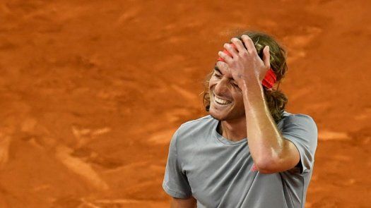 Tsitsipas gana a Nadal y se mete en la final del torneo de Madrid