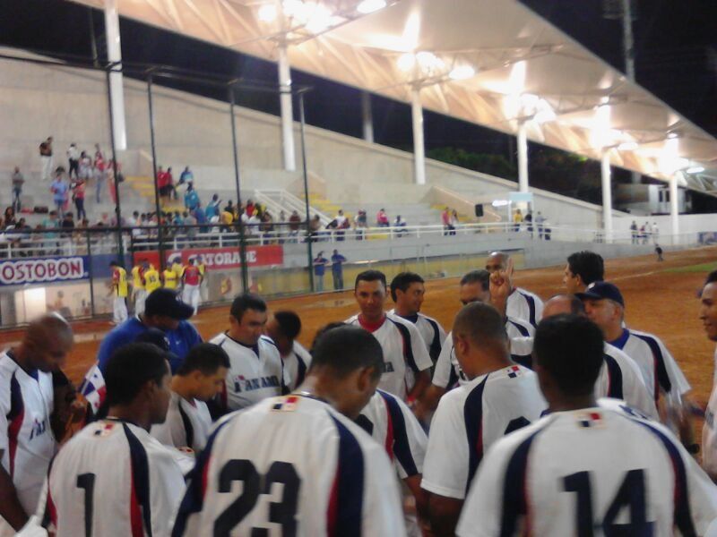 Softbol panameño se clasifica a los Juegos Centroamericanos y del Caribe