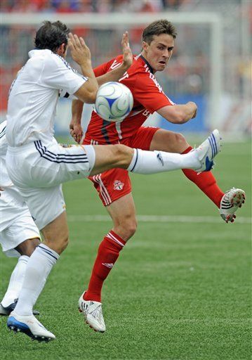 MLS: Toronto FC 2, Galaxy 0