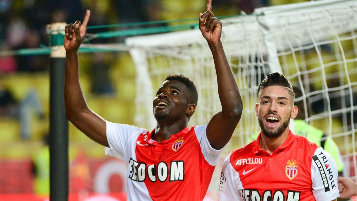 Revolution domina líder Toronto FC, 3-0, e permanece invicto em casa