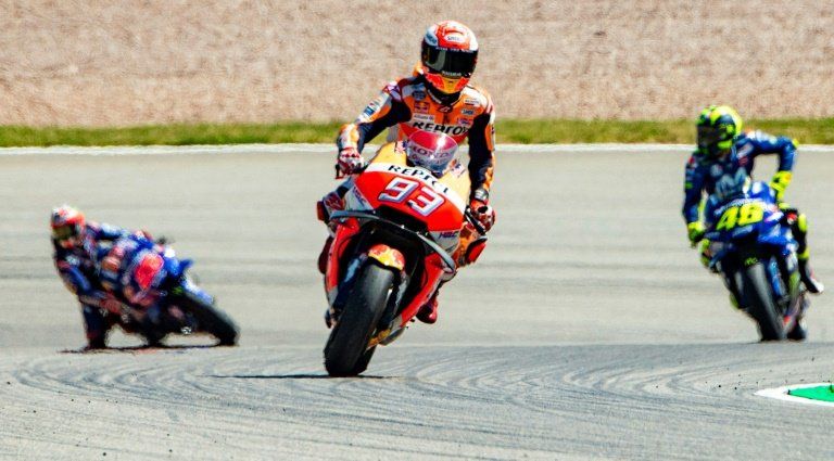 Marc Márquez amplia a nueve sus poles consecutivas en Alemania