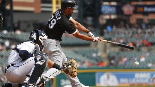 Con jonrón de Abreu, Medias Blancas derrotan a 6-5 a Tigres