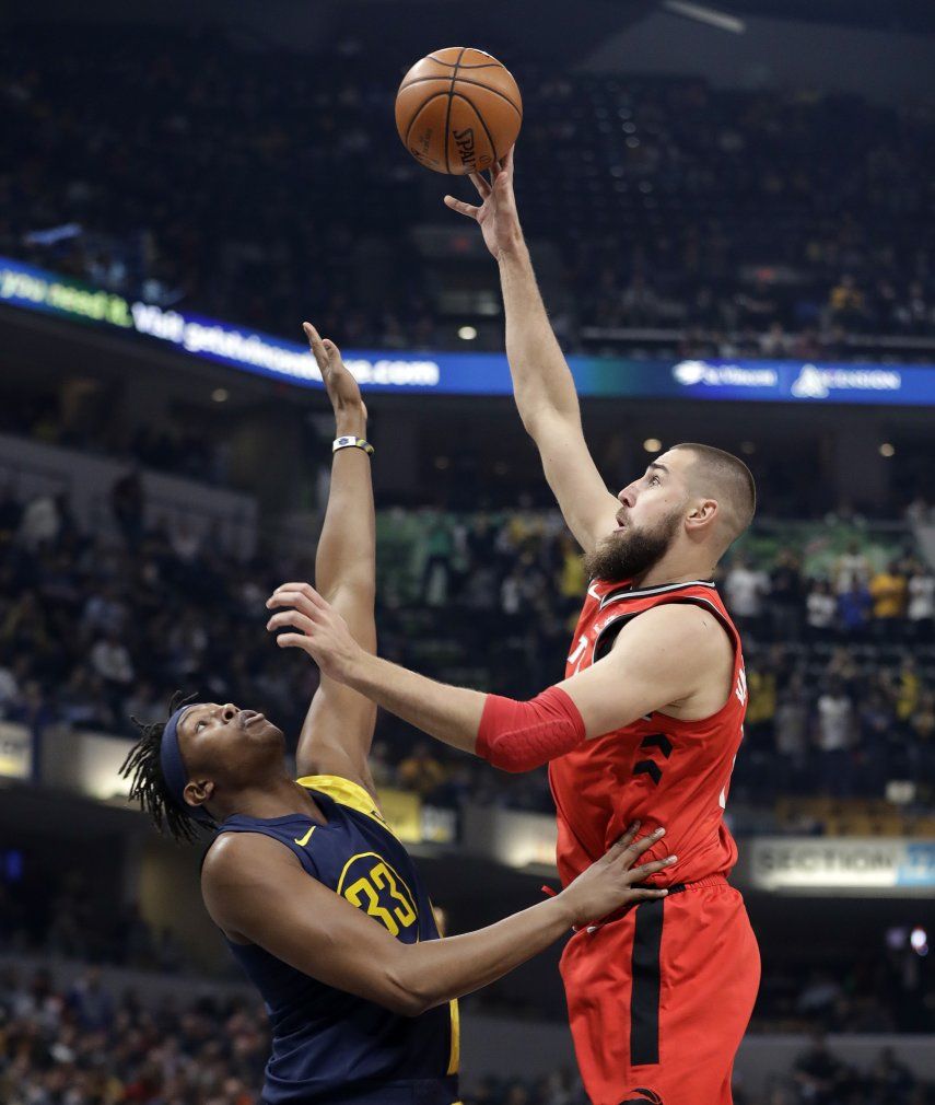 Raptors arremeten ante Pacers para 10mo triunfo seguido