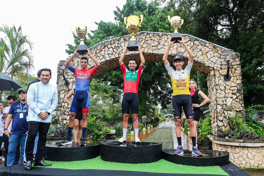 Vuelta Internacional a Chiriquí 2024: Bolívar Espinosa gana la competencia