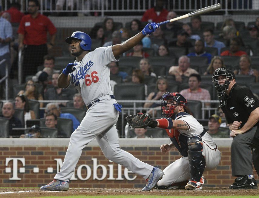 Dodgers ganan y Johan Camargo pega jonrón con los Bravos
