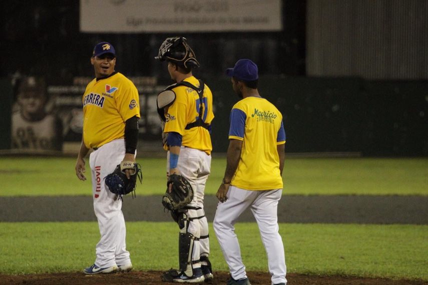Béisbol Mayor 2022: Herrera se toma la cima