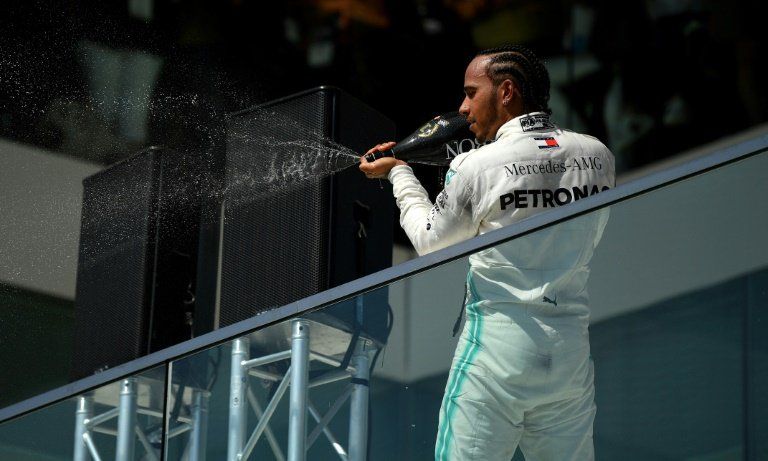 Británico Hamilton gana el GP de Canadá tras ser penalizado Vettel