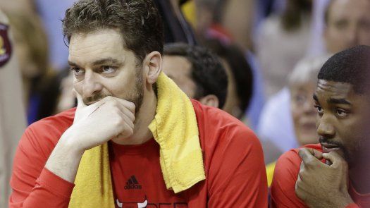 Pau Gasol en duda para 4to partido entre Bulls y Cavs