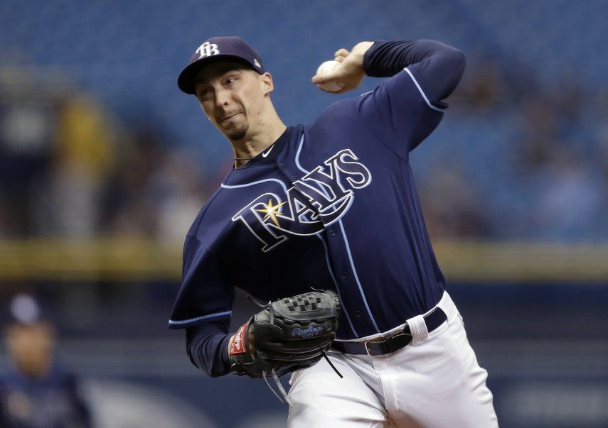 Snell lanza 7 entradas sin hits; Rays vencen a Indios