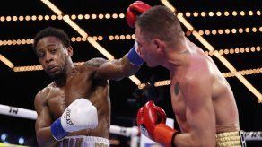 Keyshawn Davis noquea a Denys Berinchyk