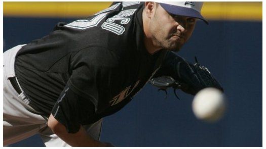 MLB: Marlins 3, Bravos 2; Uggla carga con toda Florida