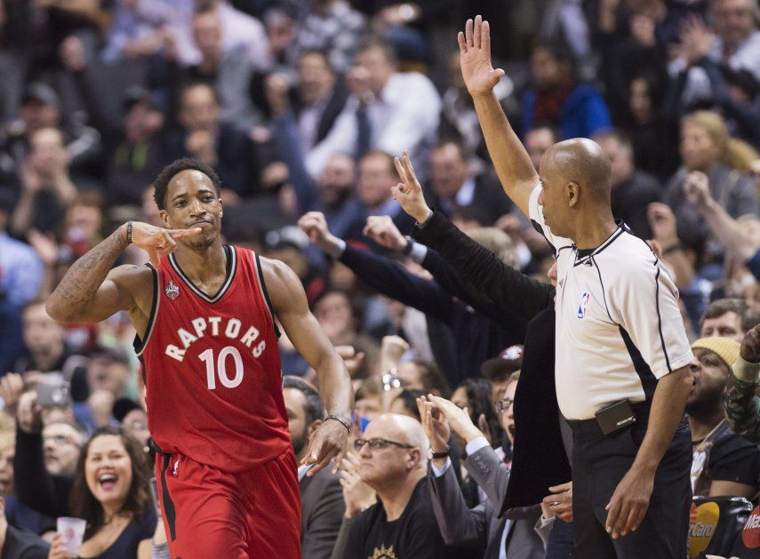 Raptors hilan 9na victoria seguida en casa