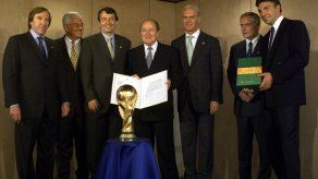 Auditor FIFA: Conflicto de interés por pago Blatter-Platini