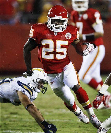 NFL: Chiefs 21, Chargers 14; Chiefs ganan con largos touchdowns