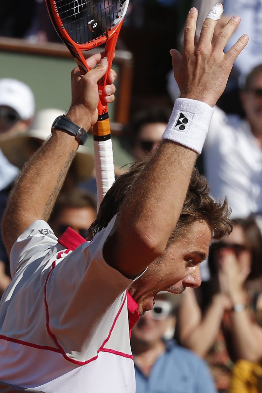 Stan Warinka gana Abierto de Francia al vencer a Djokovic